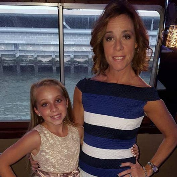 Meet your Posher, Jeana - Picture 1 of 1